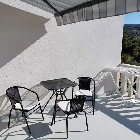 Miljenko Tomic 2 Supetar