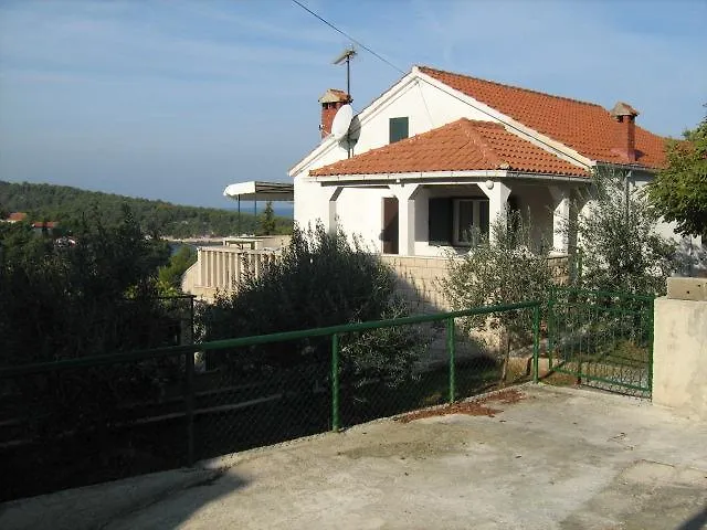 Miljenko Tomic 2 Apartmán Supetar